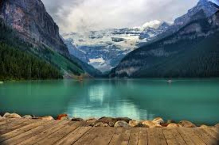 Lake Louise  Trip Packages